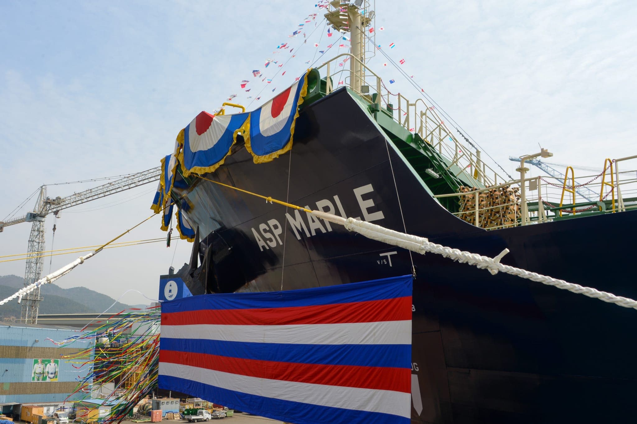 Thuyền viên khai thác tàu ASP
